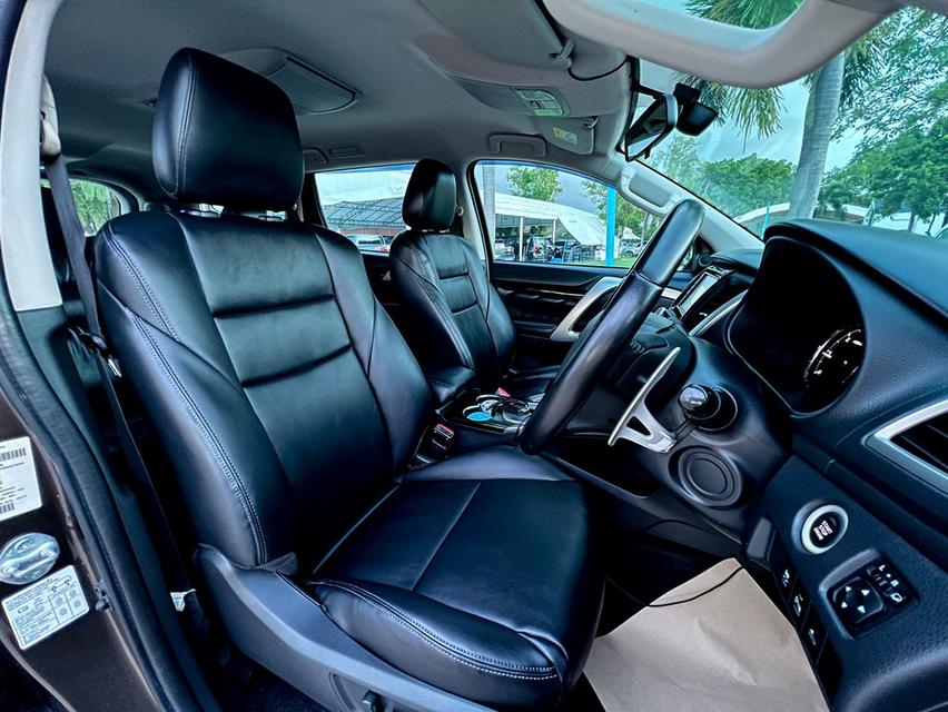 ขาย Mitsubishi Pajero 2.4GT ปี16 12