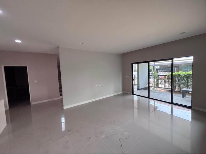 บ้านเดี่ยวให้เช่า ลำลูกกา คลอง 5 4ห้องนอน 6ห้องน้ำ 7