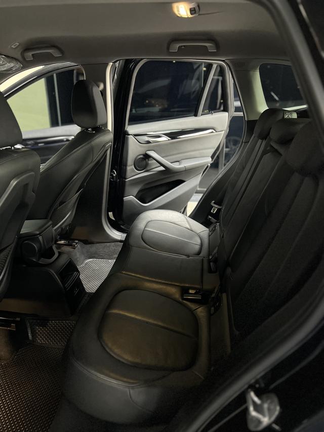 BMW X1  9