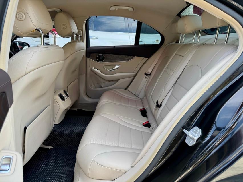 ขายBenz C300 Hybrid ปี15 15