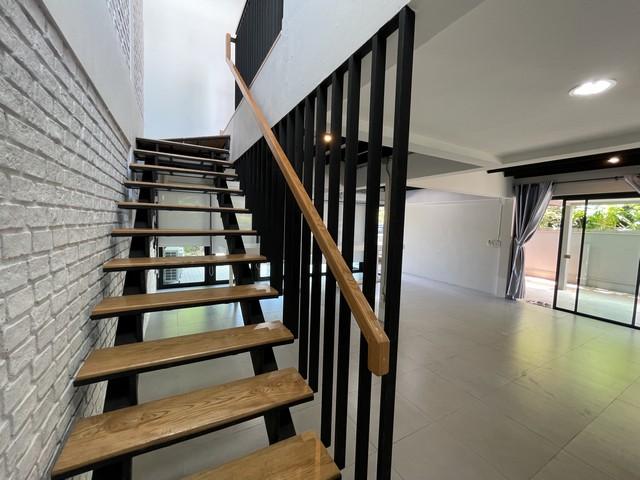 บ้านว่าง ให้เช่า หมู่บ้าน ต.รวมโชค โชคชัย 4 ซอย 56 ลาดพร้าว ลาดพร้าววังหิน ใกล้MRTโชคชัย 4 เลียบด่วน รับออฟฟิศนามบุคคลเท่านั้น แต่งแบบโมเดิร์น โปร่ง ใ รูปที่ 6