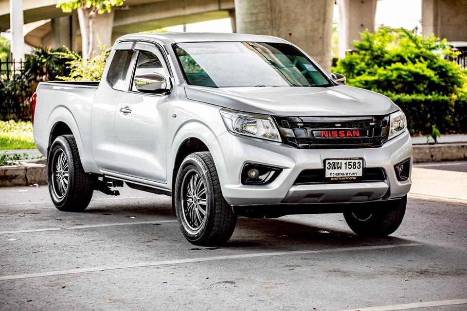 NISSAN NAVARA NP300 2.5 CALIBRE KING CAB ปี 2015 สีเทา