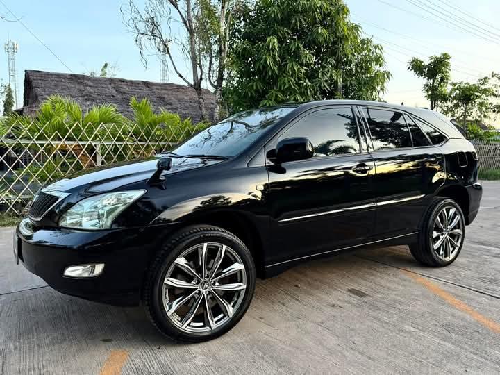 Lexus RX สีดำ 1