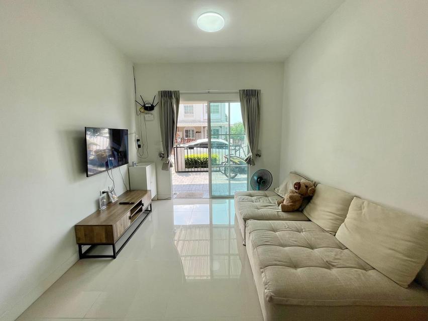 ทาวน์เฮ้าท 2 ชั้น ใกล้รถไฟฟ้าสายสีเขียว 5