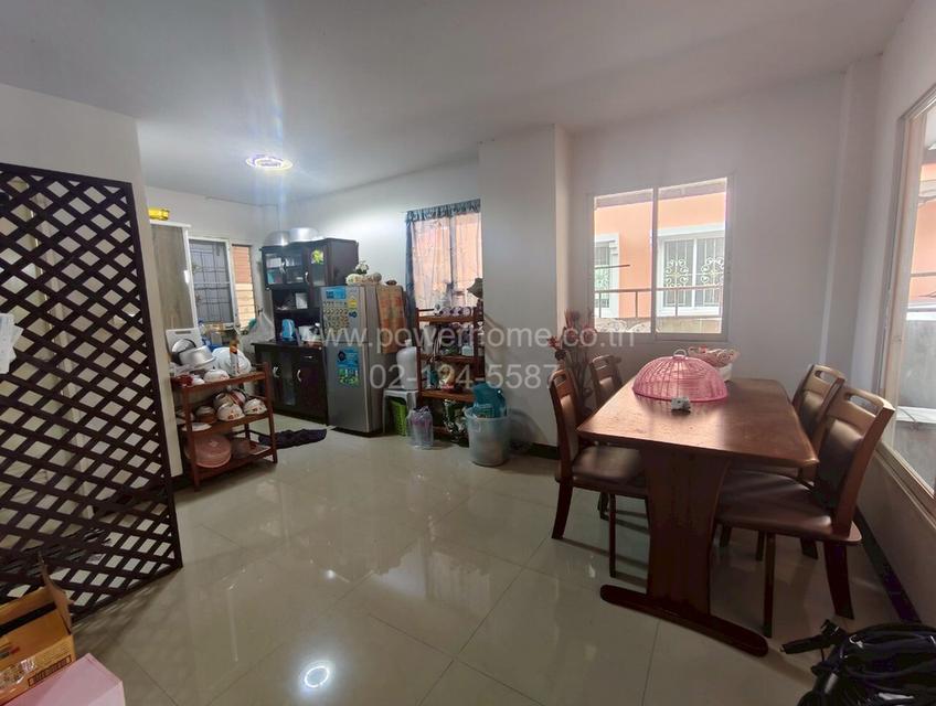 หมู่บ้านอู่ทองเพลส 6 ซอยเปียร์นนท์ ใกล้ตลาดเปียร์นนท์ ถนนลำลูกกา ต.คูคต อ.ลำลูกกา จ. ปทุมธานี 10
