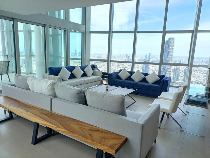 For Rent: Luxurious Duplex Condominium at The River Breathtaking River and City Views from the 67-68th Floor – 3 Bedrooms, 4 Bathrooms 8
