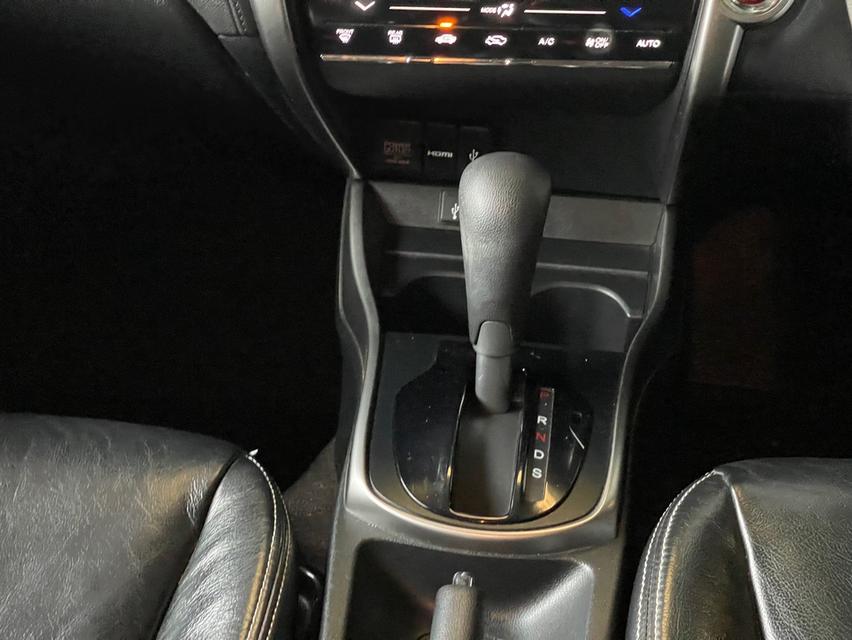 รหัสรถ PJP9742 2014 HONDA CITY 1.5 SV 11