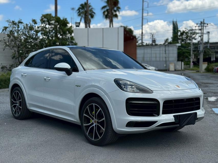 🚘 Porsche Cayenne E-Hybrid Coupe (Year 2020)ไมล์เพียง 33,xxx kmราคาเพียง 💸 4,390,000 บาท