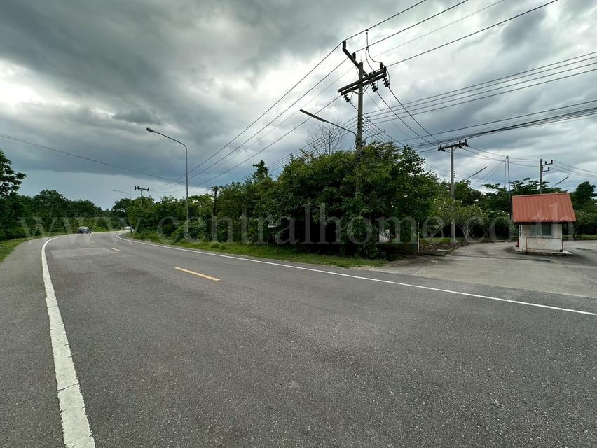 ที่ดินพร้อมสิ่งปลูกสร้าง 3-2-66.4 ตร.วา หน้าหมู่บ้าน ทวีทรัพย์ บ้านควน 18