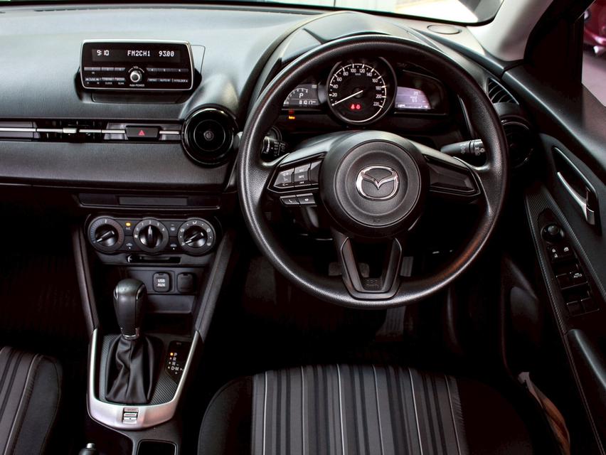 Mazda2 1.3 E Minor Change  ปี. 2020 11