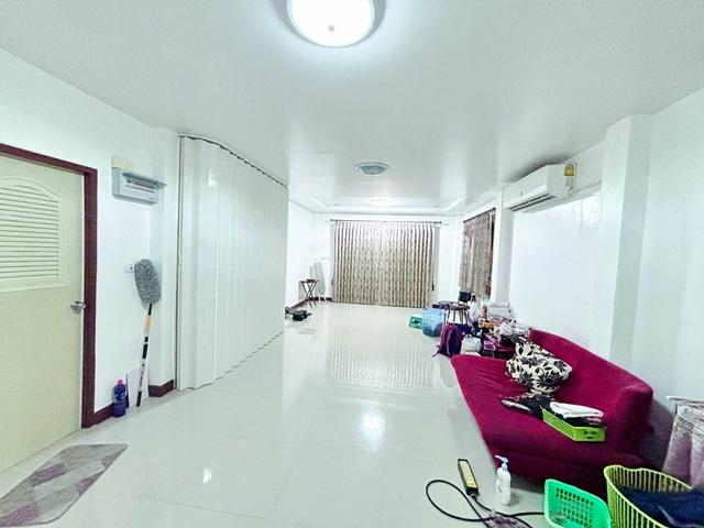 บ้านเดี่ยว 2 ชั้นให้เช่า 3นอน เพอร์เฟค ตลาดบางแก้ว 900 ม. เมกาบางนา 3 กม. 2 น้ำ 36ตร.ว. 150ตร.ม. 2คันBTS ศรีนครินทร์ 3