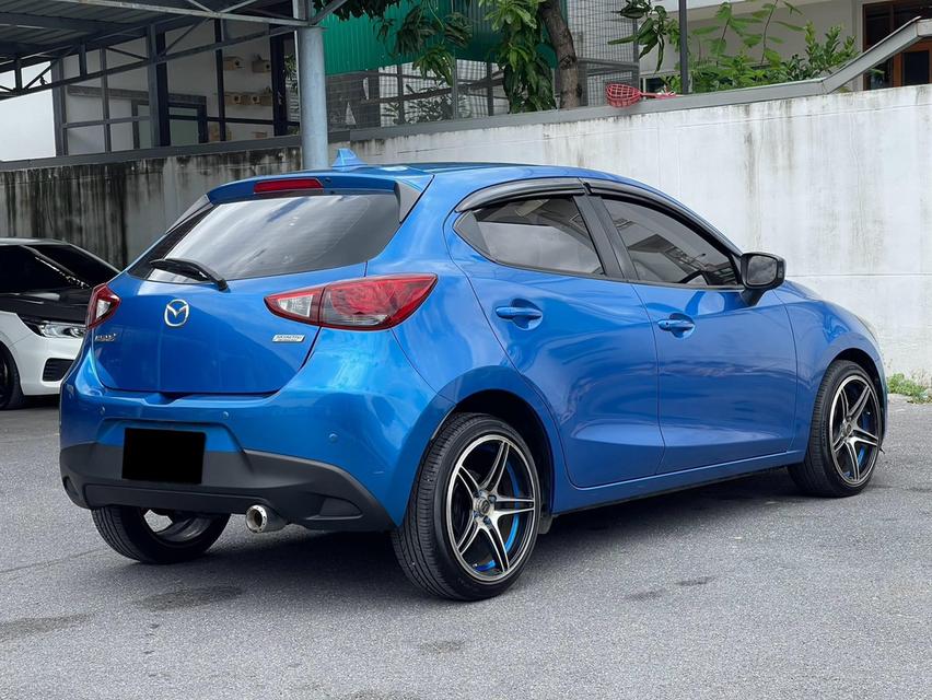 Mazda2 1.3 Standard Hatchback ปี 2015