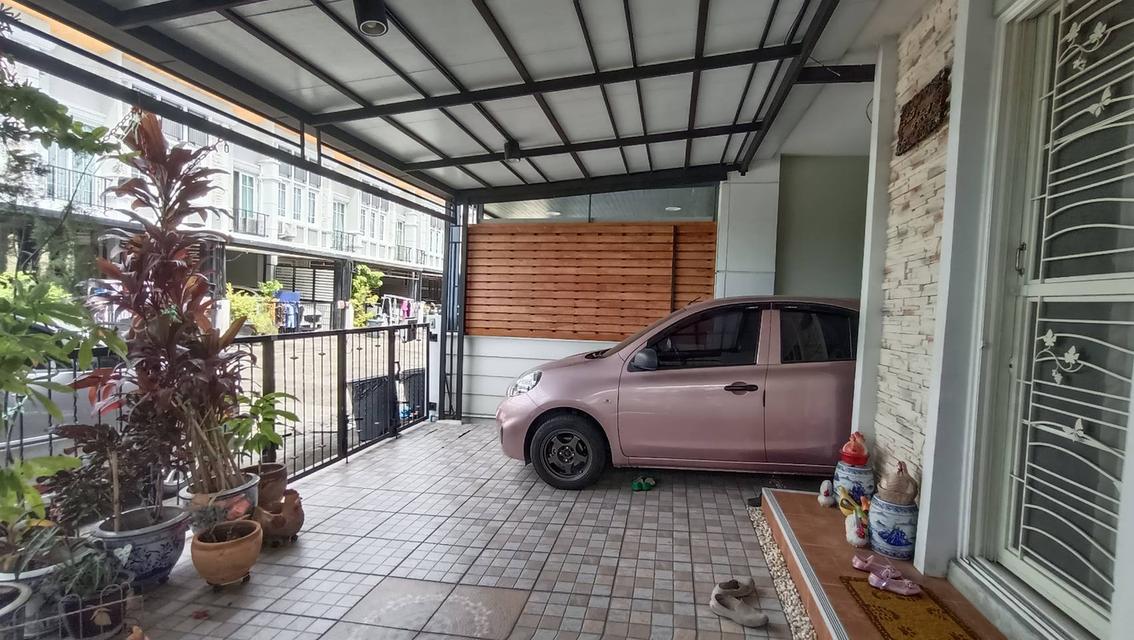 บ้านทาวน์โฮม นวมินทร์42แยก27 4