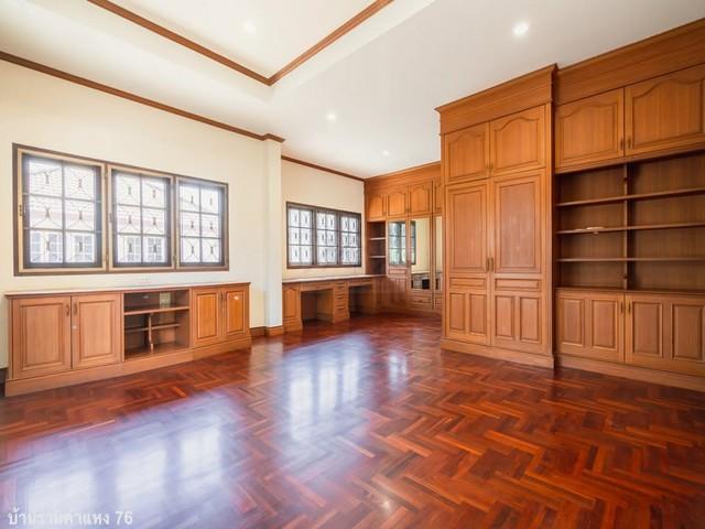 ขายบ้านเดี่ยวรีโนเวทใหม่หลังมุม 111 ตรว. ซอยรามคำแหง 76 ใกล้รถไฟฟ้าสายสีส้ม สถานีศรีบูรพา 500 เมตร ตรงข้าม GO Wholesale 7