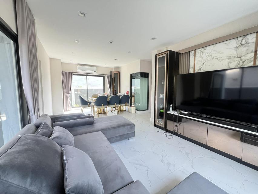 เช่า เวนิว ไอดี พหลโยธิน รังสิต  4ห้องนอน 5ห้องน้ำ 2