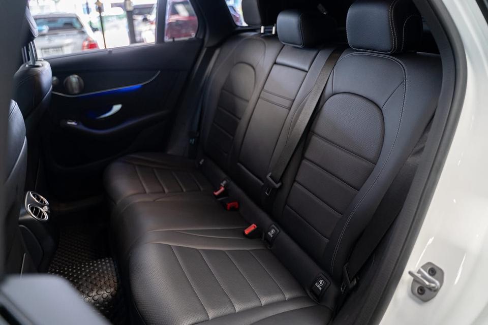 Mercedes-Benz GLC 300e 4Matic AMG Dynamic ปี 2022 เลขไมล์ 32,xxx km. 10