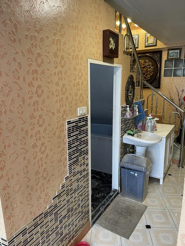 ขายอาคารพาณิชย์ ใกล้ทะเลบางเสร่ ทำเลนักท่องเที่ยว เหมาะลงทุน 8