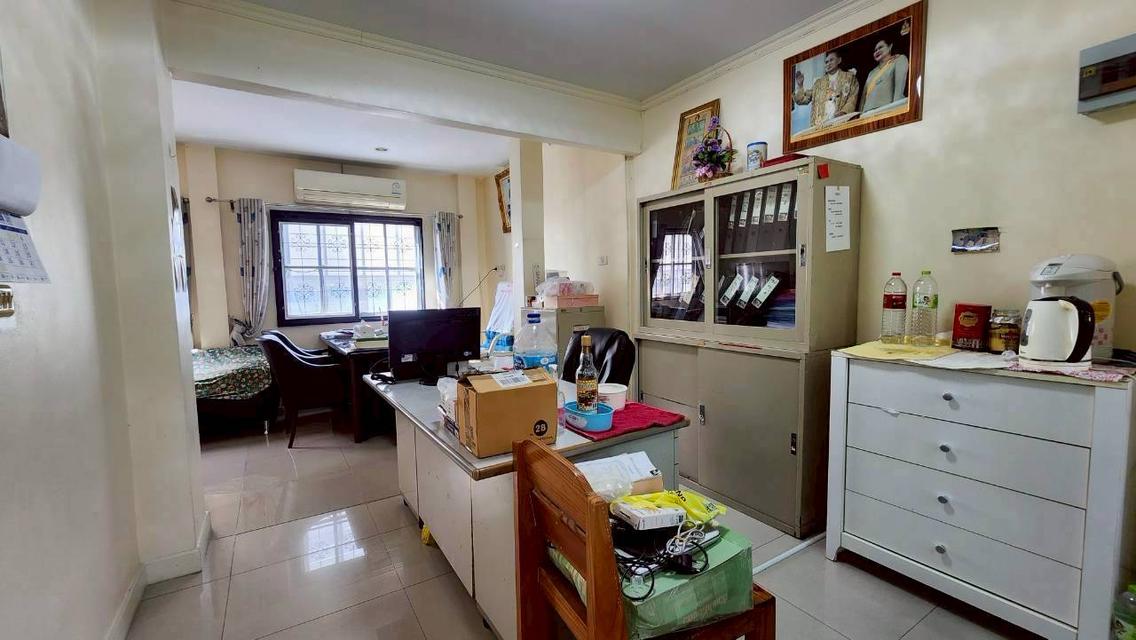 ขายด่วน ทาวน์โฮม 4 ชั้น หมู่บ้านอรุณพัฒน์ สาธุประดิษฐ์-พระราม 3 "บ้านสภาพดี ไม่ทรุด ไม่ร้าว ทำเลศักยภาพ ใกล้ Central พระราม 3" 7 ห้องนอ 4 ห้องน้ำ 14