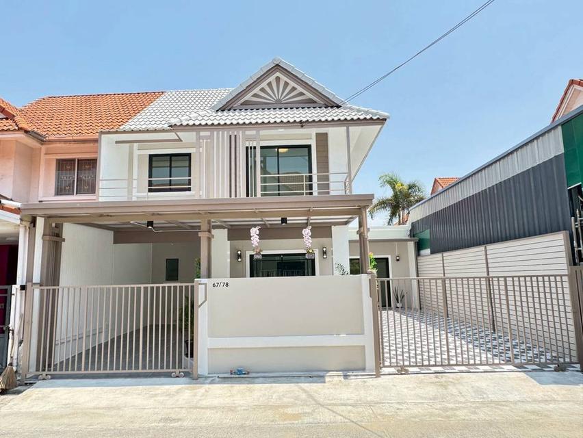 หมู่บ้านพฤกษา 33 ซอยวัดลาดปลาดุกบ้านแฝด 2 ชั้น ตกแต่งใหม่พร้อมอยู่ มีรถประจำทางเข้าในหมู่บ้าน ทำเลดี 1