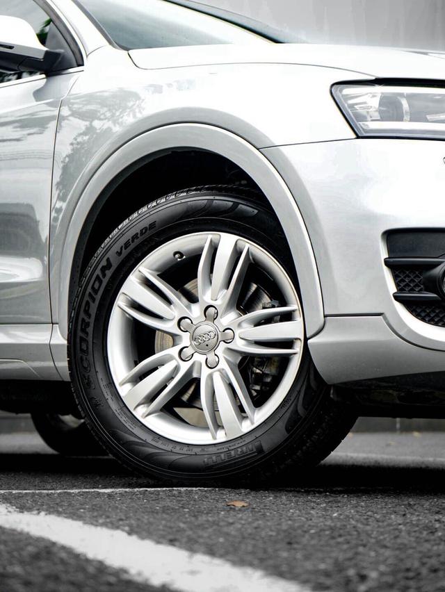 Audi Q3 2.0 Quattro SUV ปี 2014 รถศูนย์ Audi มือเดียวป้ายแดง 16