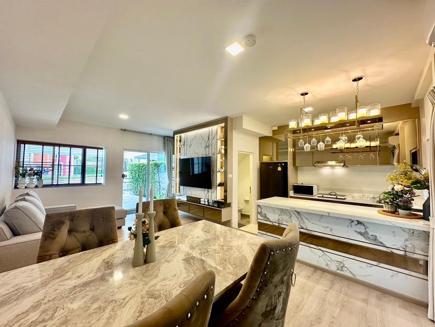 ให้เช่าทาวโฮม 2 ชั้น หมู่บ้านอินดี้ 2 บางนา-รามคำแหง2 3