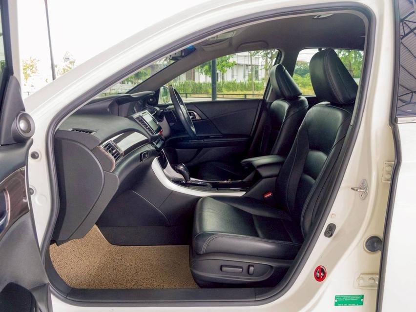 Honda Accord 2.4EL ปี16 16