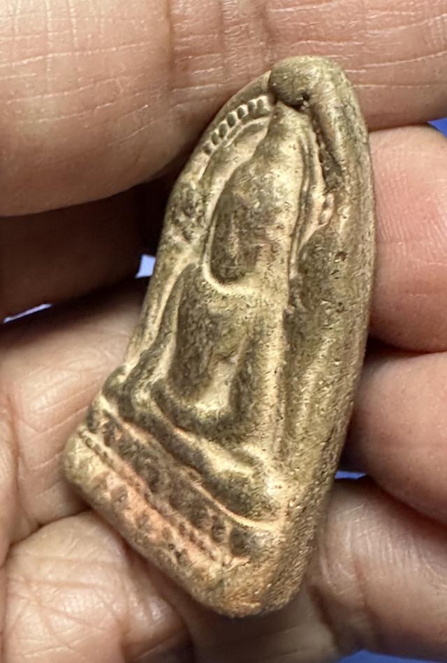 พระชินราช ใบเสมาเนื้อดิน