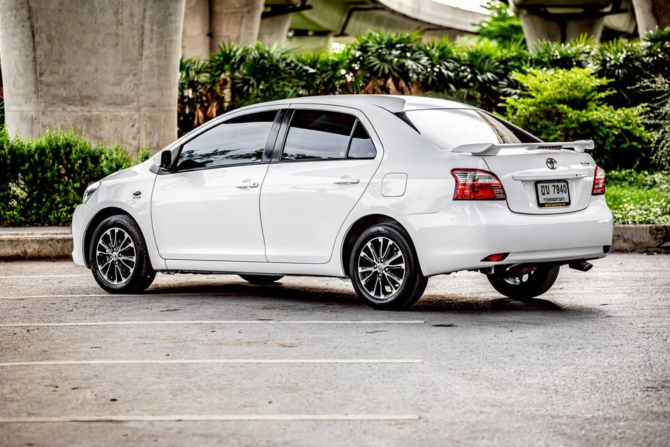 Toyota Vios 1.5E ปี 2010 เกียร์ออโต้ สีขาว   9
