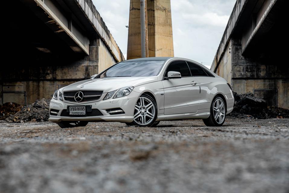 Mercedes-Benz E200 1.8 CGI Coupe 2011ไมล์ 114,xxx km. !!! ราคา 399,000 บาท