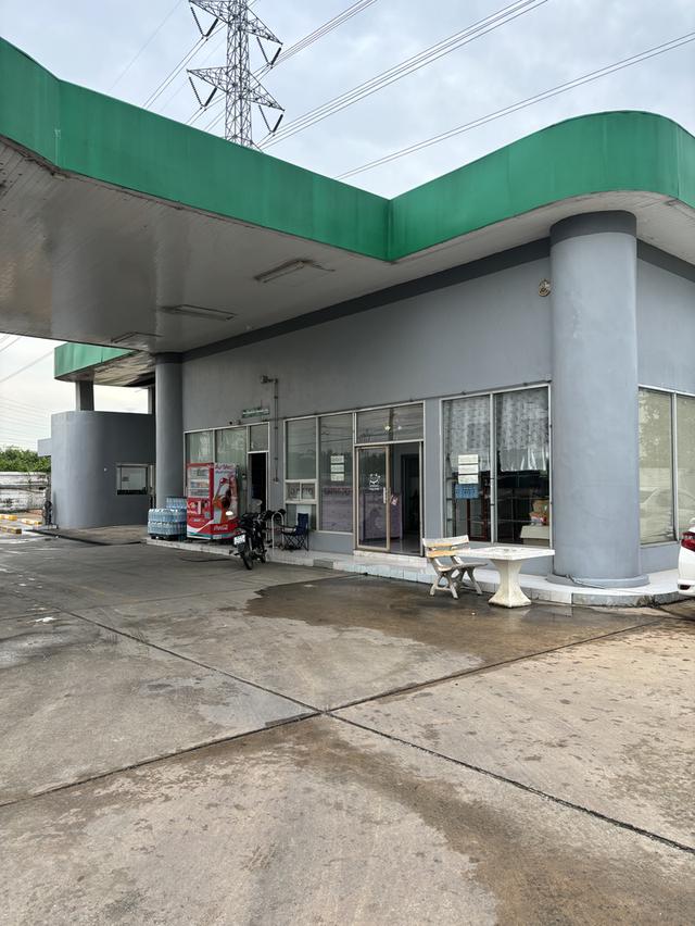 ให้เช่ามินิมาร์ทในปั๊มน้ำมันพีที