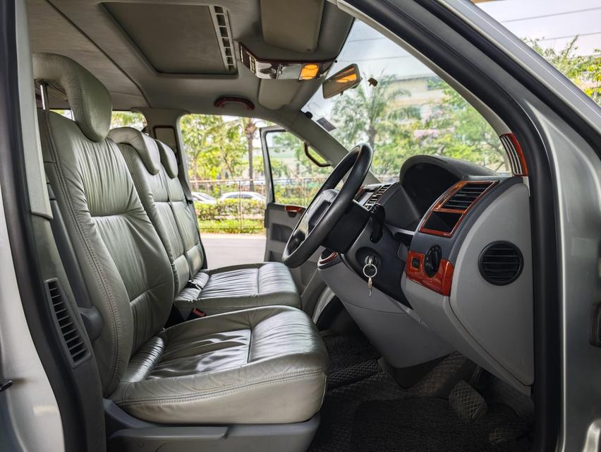Volkswagen Caravelle 3.2 V6 T5 AT ปี 2006 รถมือสอง ขายถูก 13