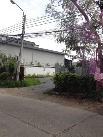 ขายที่ดินถมแล้ว 326 ตร.ว. ซอยลาดพร้าว 130 แยก 6 ปากซอยมีรถไฟฟ้า 3