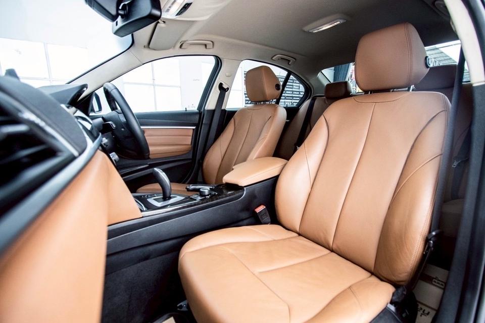 รหัสรถ 4A843 BMW SERIES 3 320d 2.0 LUXURY F30 9