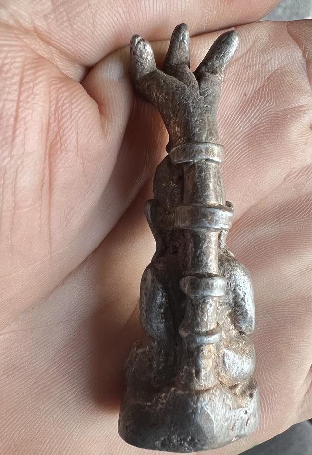 พระพุทธศิลป์โบราณพระเชียงรุ้ง รูปที่ 4