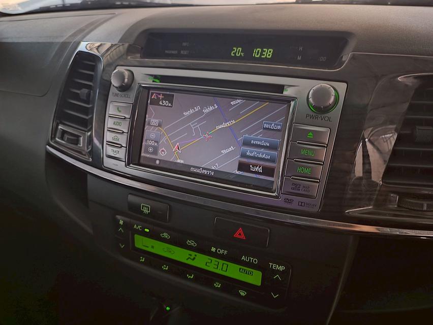 TOYOTA FORTUNER 2.5 V CHAMP 2WD เกียร์ออโต้ ปี2014 สีขาว 9