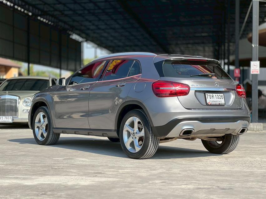 ปี 2019 BENZ GLA-CLASS, 200 โฉม W156 ปี14-20 สีเทา เกียร์ออโต้ มือเดียวป้ายแดง รูปที่ 3
