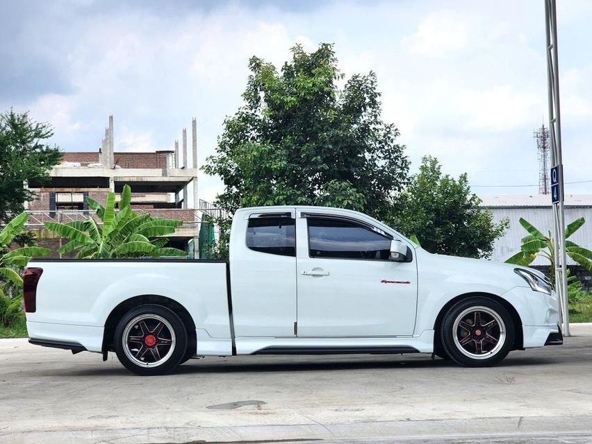 ISUZU D-max Space Cab 1.9 X-Series M/T ปี 2018 8