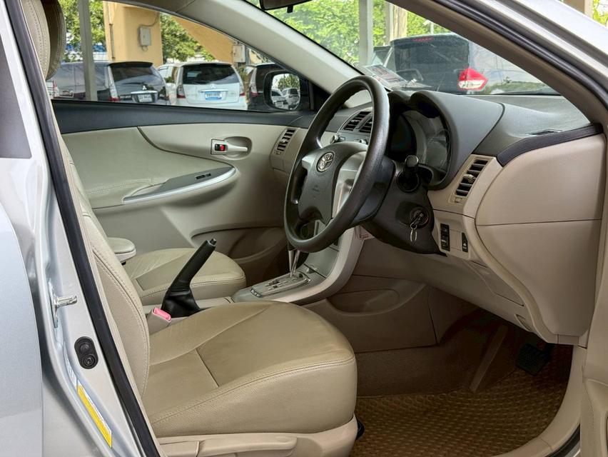 2013 TOYOTA COROLLA  ALTIS 1.8 E 11