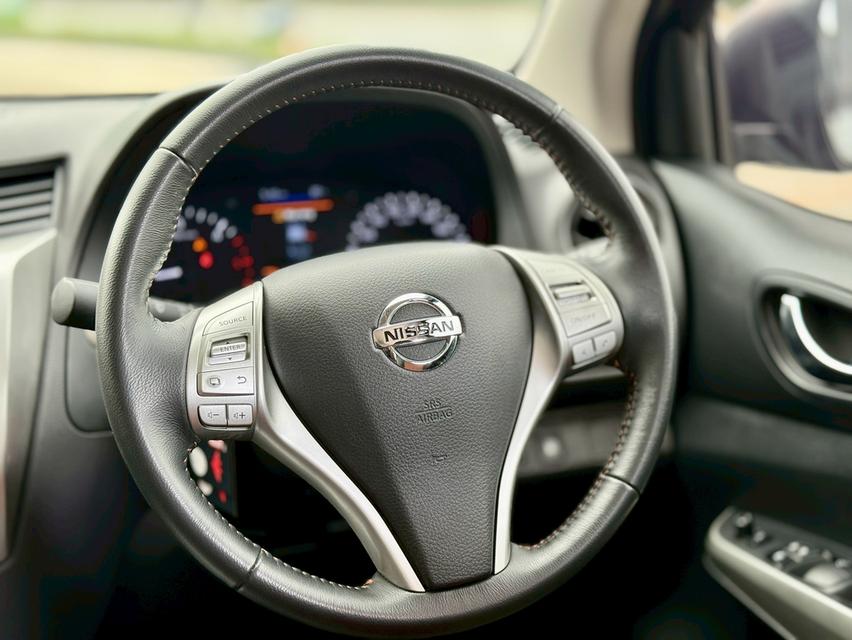  NISSAN NAVARA NP300 2.5 EL DOUBLE CAB CALIBRE BLACK EDITION 2020  10