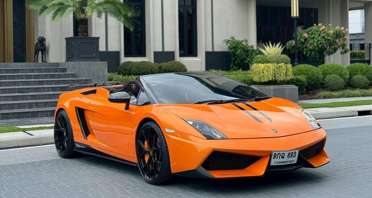 Lamborghini 570-4 performante รูปที่ 3