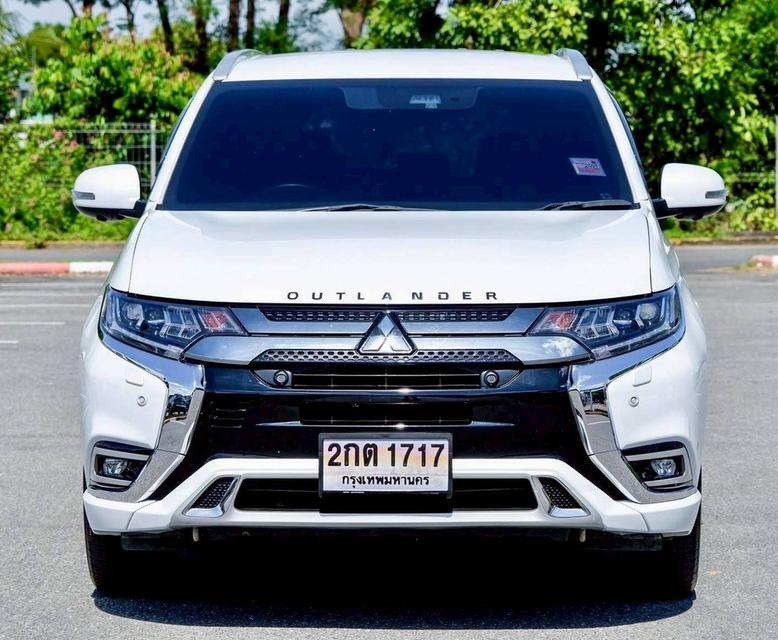 รหัสรถ PR1717 Mitsubishi Outlander PHEV ( มือเดียว ) GT-Premium Top Fulloption