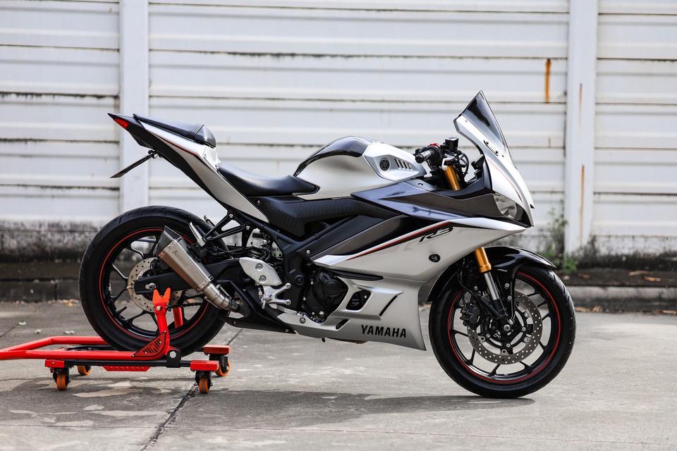 R3 Yamaha 2