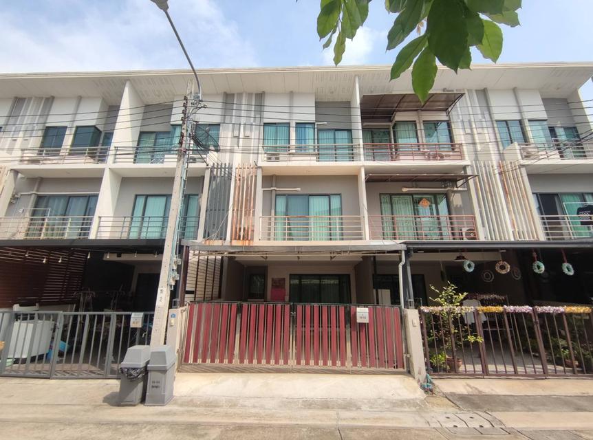 เจแกรนด์ สาทร กัลปพฤกษ์ ราคาถูก ต่อเติม พร้อมอยู่ ทำเลดี ตรงข้ามไม่ชนใคร 1