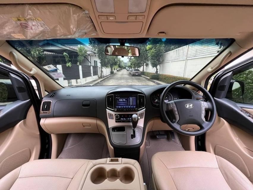 ขาย Hyundai H1 2.5Elite ปี18 7