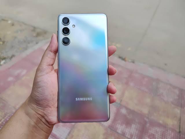 Samsung Galaxy F54 5G Review Blingy  2