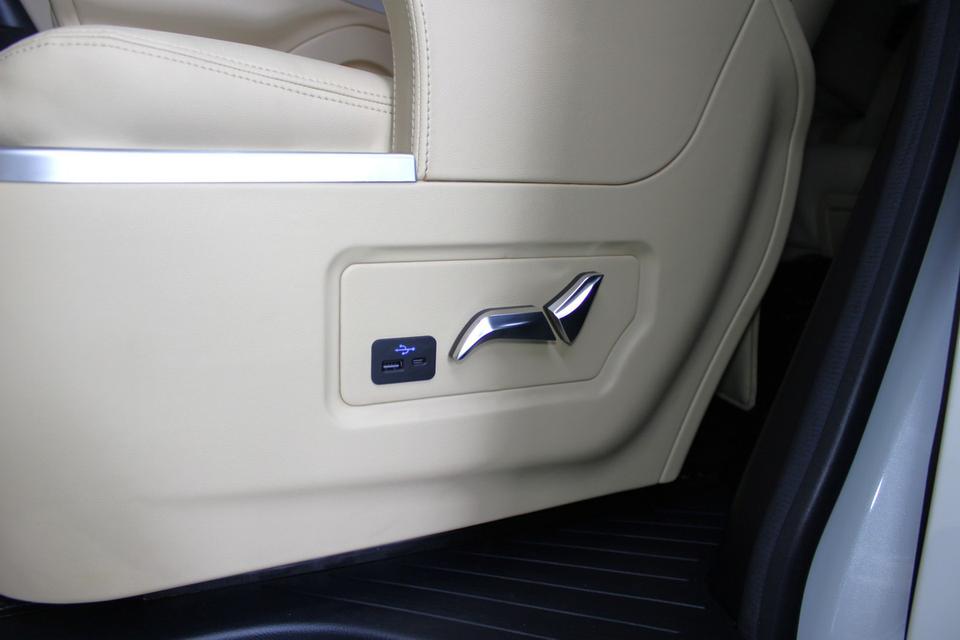 รหัสรถ JRS1155 Toyota Alphard 2.5 Hybird 2021 11