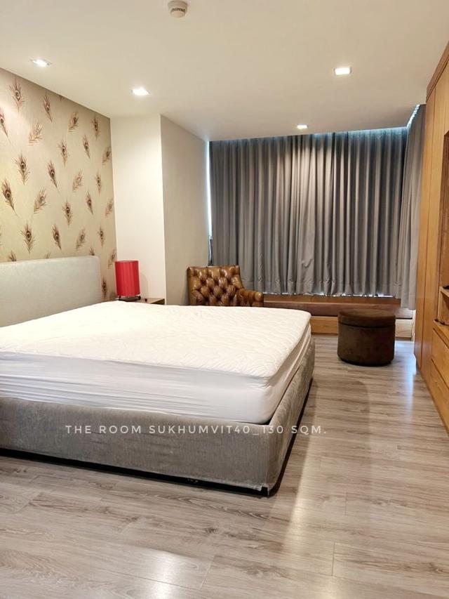 ให้เช่า คอนโด available now VIP unit 4 bedrooms THE ROOM สุขุมวิท 40 130 ตรม. located in Ekkamai-Thonglor area good loca 6