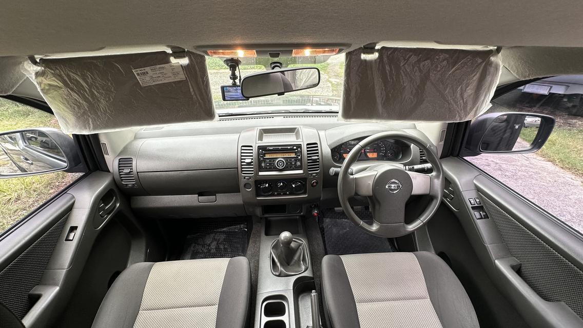Nissan navara 2.5 SE