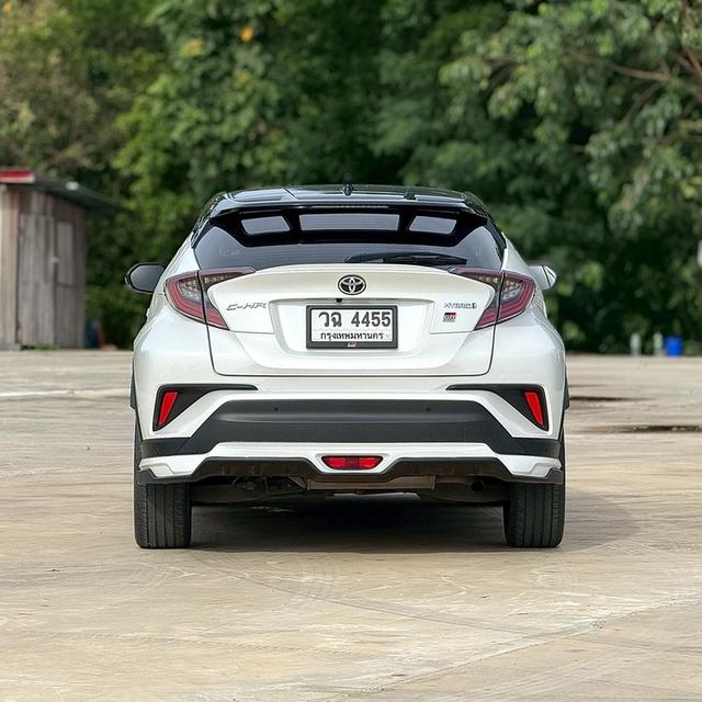 รหัสรถ 12AT4455 TOYOTA C-HR 1.8 Hybrid GR Sport ( White Pearl ) | ปี : 2022