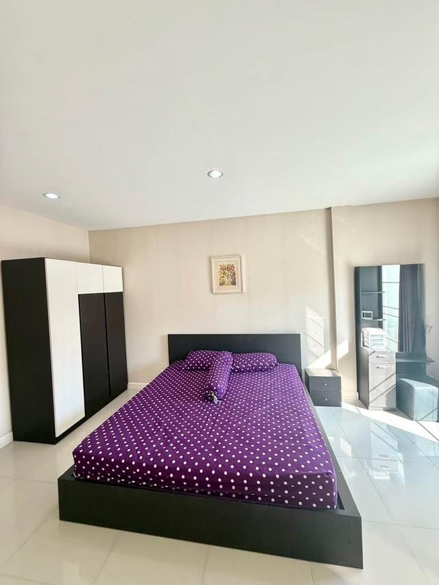 🏡 ทาวน์โฮมสองชั้นในโครงการ พร้อมระบบรักษาความปลอดภัย #เมืองเชียงใหม่ ราคาเพียง 15,000 บาท/เดือน ✨清迈联排别墅出租 2 卧室 3 卫生间 – 租金 15,000 泰铢/月 ✨ 8